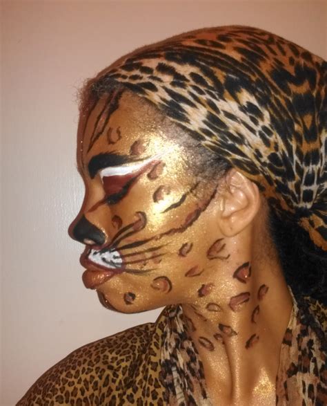 Radiant Jasmin: Golden Cheetah Face Paint Design