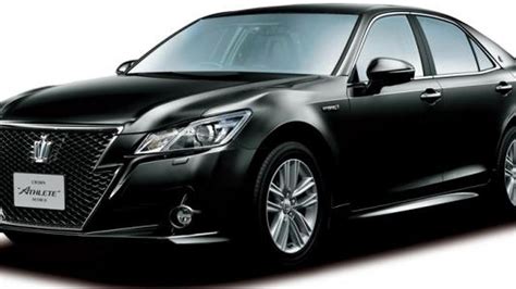 toyota crown News and Reviews | Motor1.com