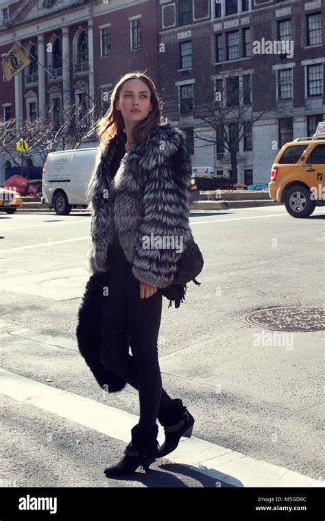 NYC Street Style Stock Photo - Alamy