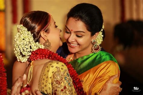 Bhavana-Naveen marriage: Manju Warrier, Remya Nambeesan and other celebs at the Malayalam ...