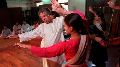 Birju Maharaj, legend of India’s kathak dance form, dies | RochesterFirst