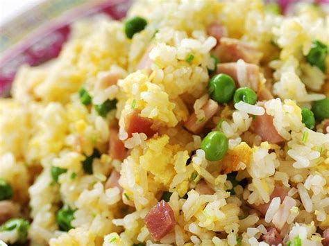 Rice with Peas and Ham Recipe | EatSmarter