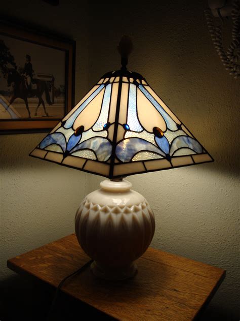 Lampshade On Vintage Base. - Delphi Artist Gallery | Stained glass lamp ...