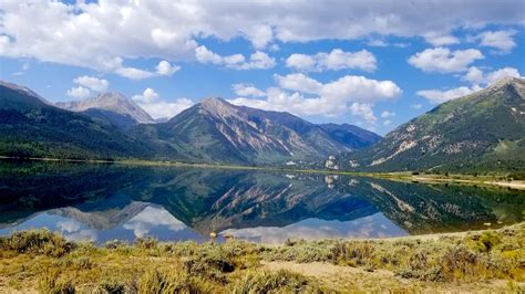 The beautiful calm of early morning at Twin Lakes, CO [OC][4032x2268] : r/EarthPorn