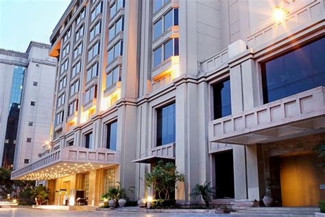 The Metropolitan Hotel and Spa 헕헢헢헞 Delhi Hotel