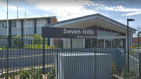 Seven Hills High School: Vocational training hub to help students into trades | Daily Telegraph