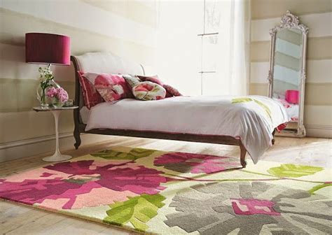 Eye For Design: Decorating With Bold Floral Rugs