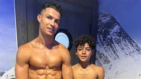 Cristiano Ronaldo Photo With ‘Ripped’ Son Has Internet Asking: Are Six Packs Genetic? | Flipboard