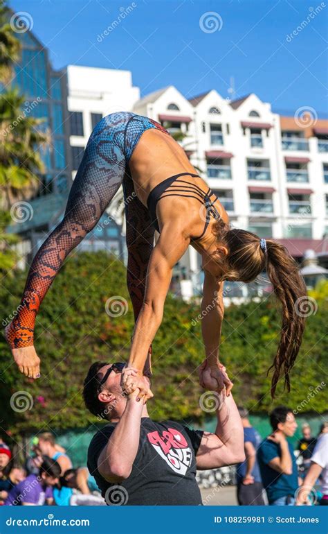 Muscle Beach Workout editorial photo. Image of work - 108259981