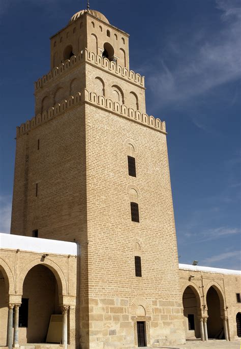 File:Minaret of the Great Mosque, Kairouan, Tunisia.jpg - Wikimedia Commons