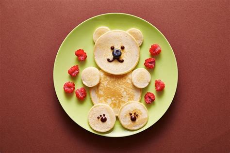 Discover 8 Terrific Crafts for a Teddy Bear Picnic | Teddy bear picnic, Teddy bear crafts, Teddy ...