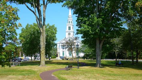 Downtown Wrentham, Mass.: Quintessential Small Town New England