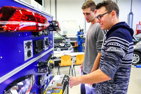 Educational opportunities - Automotive Campus