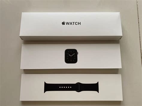 Apple Watch SE 44mm box and materials, Mobile Phones & Gadgets ...