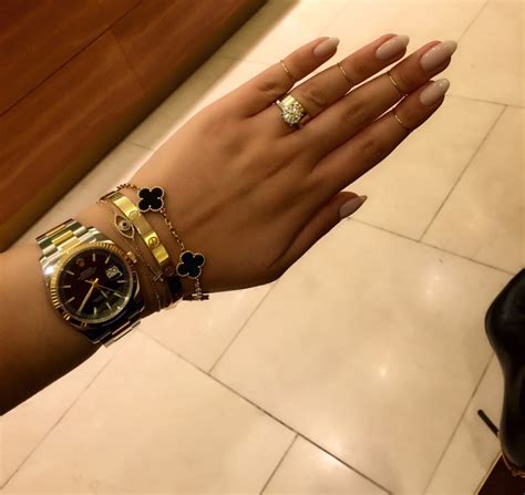 Review of Cartier Replica Bracelet - TheReplicaBlog.com