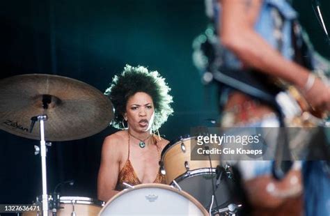 Lenny Kravitz band, Drummer Cindy Blackman, Pinkpop Festival,... News Photo - Getty Images