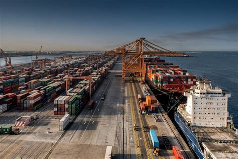 DP World strides ahead with end-to-end supply chain plan - Port ...