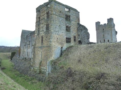 Barry In Thirsks Adventures: Helmsley Castle - 14 miles east of Thirsk.