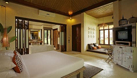 Bangsak Village | Romantic Khaolak beach resort for adults