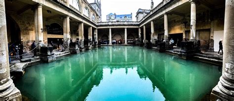 Roman Baths in Bath (5432x6543) : r/ArchitecturePorn