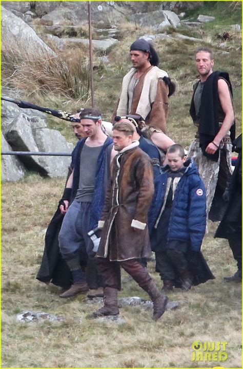 Charlie Hunnam as King Arthur - First On Set Photos!: Photo 3348500 ...