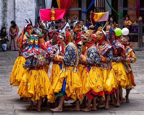 Bhutan's Jakar Festival - LOUIS MONTROSE PHOTOGRAPHY