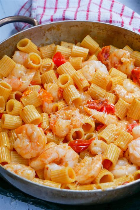 Rigatoni with Shrimp in a 10-Minute Cherry Tomato White Wine Butter ...