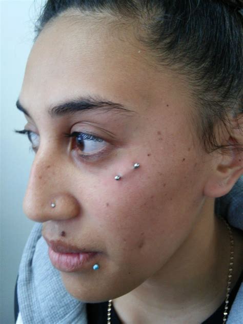 Eyebrow Piercing Anti - EyebrowShaper