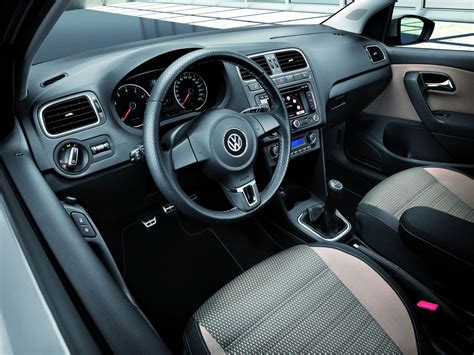 VW Cross Polo interior