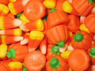 Candy corn and candy pumpkins closeup | Candy corn and candy… | Flickr