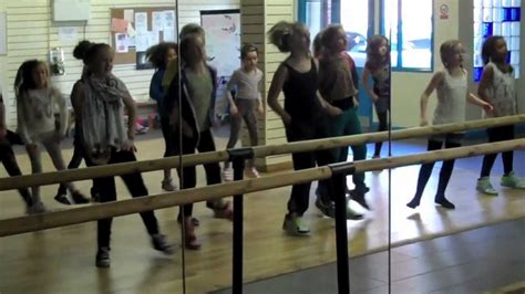 URBAN VIBEZ DANCE STUDIO - YouTube