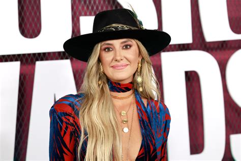 Lainey Wilson Gets Colorful in Prada Heels at CMT Music Awards 2023 ...