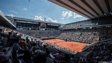 Tennis. Le court Philippe-Chatrier récompensé par le Prix Versailles 2021 | SportBusiness.Club