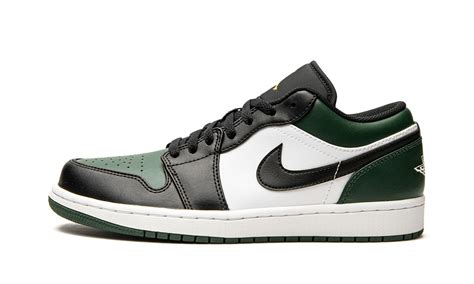 Jordan 1 Low Green Toe - Culture Circle