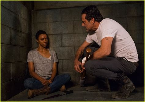 Who Will Die in Tonight's 'Walking Dead' Finale? Take Our Poll: Photo 3881009 | Photos | Just ...