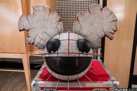 A really cool deadmau5 helmet | Fan, Crafts, Diy crafts