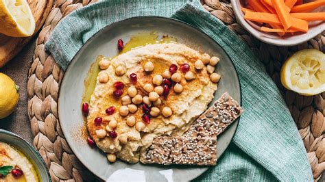 Hummus Nutrition: Breaking Down the Benefits