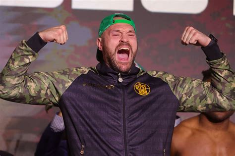 Photos: Tyson Fury vs. Francis Ngannou weigh-ins