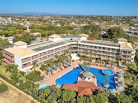 Hotel Baia Grande in Albufeira, Algarve | loveholidays