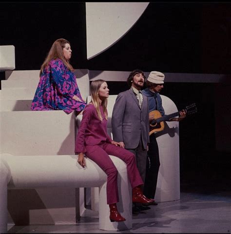 The Mamas & the Papas performing on ABC Stage, 1967 : OldSchoolCool