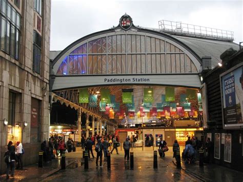 Paddington Station London | London paddington station, London tourist, Paddington london