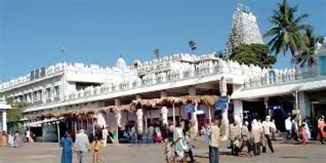 Sri Satyanarayana Swamy Temple Travel Guide, About Sri Satyanarayana ...