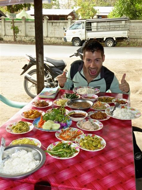 Burmese chicken curry recipe - Nomadic Boys