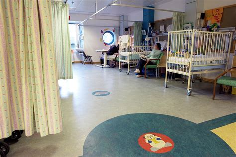 Children's Ward At A Hospital Photograph by Gustoimages/science Photo ...