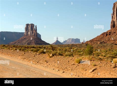 Monument Valley in Utah in America Stock Photo - Alamy