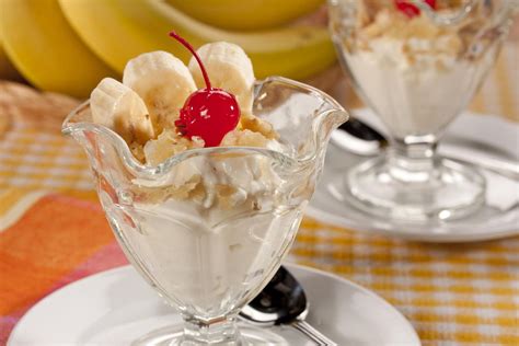 Breakfast Banana Sundae | EverydayDiabeticRecipes.com