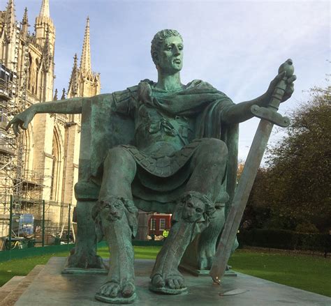 york-statue-constantine-with-sword | YorkMix