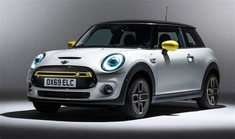 New Mini Cooper Electric car UNVEILED - Affordable EV price, specs ...