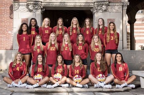 The 2017 USC womens vollyball team... #FightOn Volleyball Team Pictures, Softball Senior ...