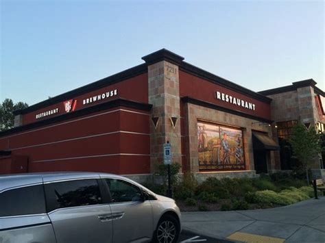 BJ's Restaurant & Brewhouse, Redmond - Restaurant Reviews, Phone Number ...